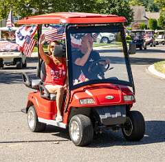 10: GolfCartParade-10