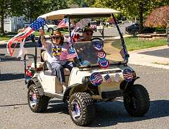 18: GolfCartParade-18