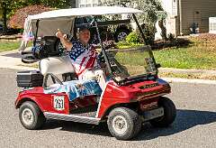 20: GolfCartParade-20