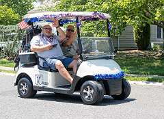 261: golfCartParade-21