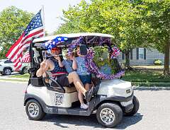 40: golfCartParade-22