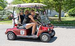 13: golfCartParade-35