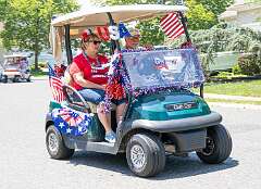257: golfCartParade-42