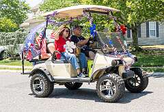 75: golfCartParade-49