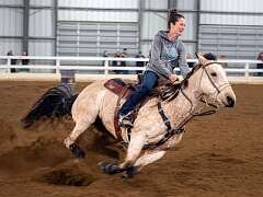 109: BarrelRacingBill-40